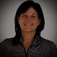 Lisa Stokes's Instagram, Twitter & Facebook