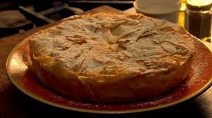 Pro chef and fiery tv personality gordon ramsay is perhaps best known for his beef wellington. Gordon Ramsay Leichte Huhnchen Bastilla Rezepte Marokkanische Rezepte Arabisches Essen