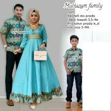 Baju Couple Ayah Ibu Anak Bayi Couple Keren Mostcrepe super lapis tile mutiara kemeja mostcrepe tanpa jilbab.