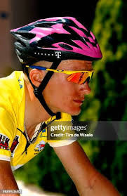 350 Tim Fee Photos & High Res Pictures