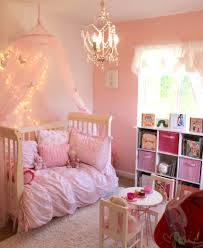 Jetzt preise vergleichen & sparen! A Chic Toddler Room Fit For A Sweet Little Princess Toddler Girl Room Butterfly Room Toddler Rooms