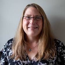 Jeannette Burr's Instagram, Twitter & Facebook