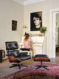Settings and style of decor. Vitra Living With Eames