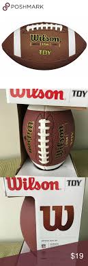 Wilson Tdy Football Size Youth 12 14 Premium Composite Leather Construction With High Definition Pebble Acl Lacing System Good Grips Football Things To Sell