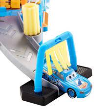 Squeeze the dinoco sign to release a cascade of water, and watch lightning mcqueen magically change color. Disney Pixar Cars Color Change Dinoco Car Wash Playset Walmart Canada