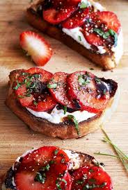 Strawberry Balsamic Crostini Appetizers Recipes Food Appetizers Easy