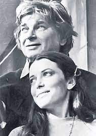 13 decembrie 1983 (50 de ani)bucurești, românia. SÄ Stii CÄ Tu O SÄ Fii Nevasta Mea Catchy