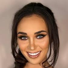 Lacey Edwards's Instagram, Twitter & Facebook