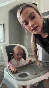 Want your baby to drink out of a straw? Give this a try! #babyhack  #babytiktok #babytok #newparenthack #parenthacks #newparent 📹:  @angela_fitbyhiit