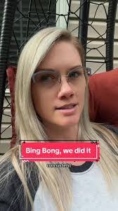 Amanda Sindelar's Instagram, Twitter & Facebook