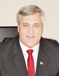 Officials honor late County Judge Sanders