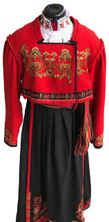 A bunad is a traditional folk costume, originating in norway's rural areas. Ost Telemark Bunad Ny Bunad Med Jakke Skreddersydd Til Deg Finn No