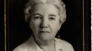 What's it like to attend "Laurapalooza," the conference for Laura Ingalls  Wilder superfans ("bonnetheads")?