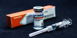 O ensaio clínico de fase 3 com a vacina coronavac, desenvolvida pela empresa chinesa sinovac biotech, está evoluindo rapidamente no brasil, sem qualquer intercorrência registrada até o momento. Coronavac Tem Eficacia De 78 Contra A Covid 19 Diz Governo De Sp Badalo