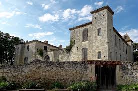 Chateau De Saint Leonard Tourismegers Gers Occitanie Sudouest Chateau Patrimoine Le Manoir Chateau Patrimoine