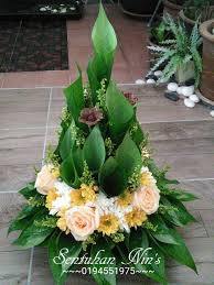Sirih junjung bunga dan daun sirih artificial bertemakan merah putih. Sirih Junjung Simple Dan Cantik 25 Gubahan Sirih Junjung Yang Unik Untuk Inspirasi Hantaran Luarbiasa