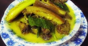 Ikan keli tinggi kandungan omega 3. Masak Lemak Cili Padi Daging Salai Bersama Terung Asian Dishes Cuisine Food