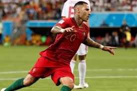 Quelle coupe de cheveux pour femme lorsque l'on a les cheveux fins ? Coupe Du Monde 2018 Portugal Le Bijou De Ricardo Quaresma Video Sport 365