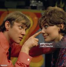 333 Sarah Dowell Photos & High Res Pictures