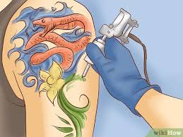 Tear off a small piece of the plant and squeeze the aloe directly on your tattoo. 4 Ways To Get Rid Of Tattoo Scarring And Blowouts Wikihow