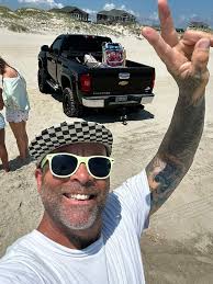 Thanks for pulling my mini van out of the sand today!! Super appreciated 😍 