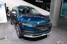 The skoda karoq has a big boot and space inside for four tall adults. 2018 Skoda Karoq Scout 2 0 Tdi 150 Hp 4x4 Technical Specs Data Fuel Consumption Dimensions