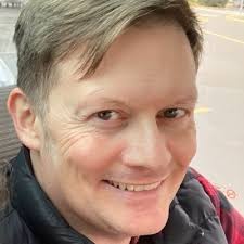 Eric Costa (@revcosta)