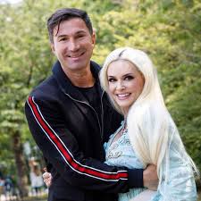 They have released twelve albums and more than two dozen singles since their first single release sunrise in 1997. Lucas Cordalis Plaudert Ganz Offen Uber Babywunsch Gala De