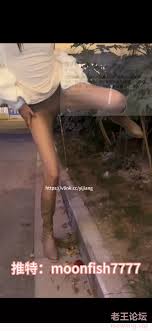 野外 展示 自慰 喷水 撒尿 挑战 边界