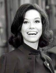When I Was Little I Wanted To Be Mary Tyler Moore Mary Tyler Moore Mary Tyler Moore Show Hairstyle