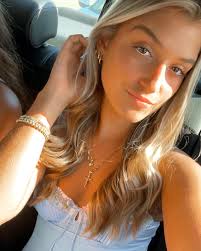 Keira Wells (@keira_.wells) • Instagram photos and videos