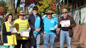 Pre Poll Volunteer Workers Provide More Than Just How To Vote Cards The Armidale Express Armidale Nsw