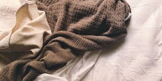Cucire un runner da tavola può essere l'idea che vi serve per dare un'aria diversa al tavolo della sala da pranzo o al tavolino basso. Le Coperte Di Lana E I Plaid Da Comprare Online