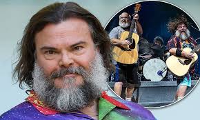 Actress Diana Glenn gets engaged to Adam Zammit