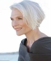Coupe cheveux court inspirant coupe cheveux gris femme 50 ans coupe courte graphique short hair don t care. Epingle Sur Coupe Courte Gris