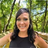 Rachel Constantino's Instagram, Twitter & Facebook