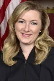 Amanda Cawthon's Instagram, Twitter & Facebook