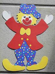 Möchten sie ihre wohnung schön zu ostern dekorieren und eine feierliche atmosphäre schaffen, dann finden sie hier eine vielfalt an ideen für die fensterdeko. Fensterbild Tonkarton Karneval Fasching Clown Poldi Punkte 30 Cm Deko Neu Topp Clown Basteln Fasching Basteln Faschingsdeko Basteln