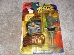 Evil mini me and mini mobile! Austin Powers Mini Me Figure Buy Online In Bosnia And Herzegovina At Bosnia Desertcart Com Productid 11137070