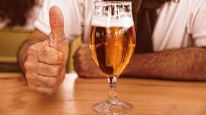 Der goldene gerstensaft gehört in deutschland aber natürlich nicht nur heute. Tag Des Bieres 2020 Bier Kuhles Blondes Mass Oder Gerstensaft Was Macht Das Gebrau So Beliebt