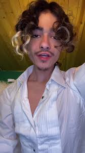 What I would’ve worn to prom if I didn’t call dibs