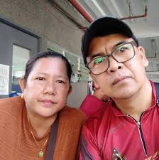 It's Saturday chill with our Poging DJ of Northern California kasama ating  special guest, Ms. Vivian Foz-Palma It's Chill Time with Rogie D' Pogie.  Ating pag-usapan ang buhay Amerika, pakikipagsapalaran, at ang