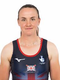 Lauren Henry's Instagram, Twitter & Facebook