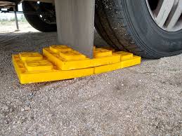 Hydraulic leveling jacks on a motorhome can become a critical system when you least expect it. A Beginner S Guide To Leveling Your Rv Winnebago