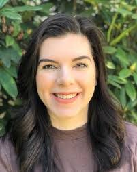 Taryn Holm's Instagram, Twitter & Facebook