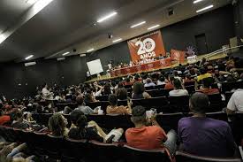 Maybe you would like to learn more about one of these? A 10 Anos De La Revolucion Pinguina En Chile Por Que El Conflicto Sigue Abierto Marcha