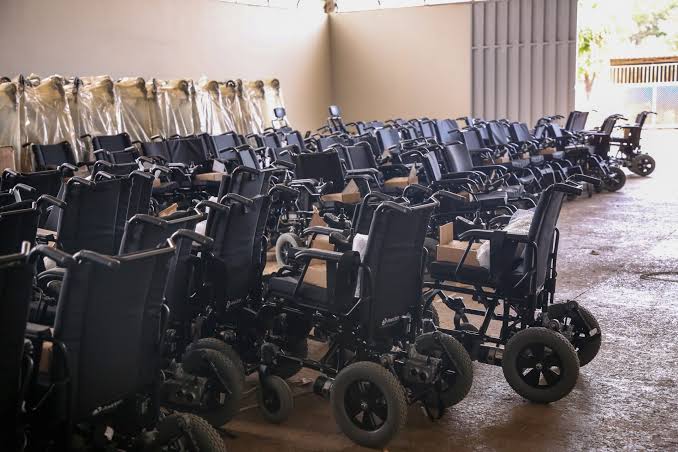 Rede pública de saúde do DF faz entrega recorde de cadeiras de rodas motorizadas | Jornal de Brasília