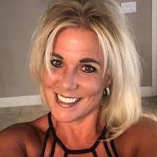 Cara Wright's Instagram, Twitter & Facebook