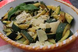 Italienisches Zucchinigemuse Von Piccolomaxi Chefkoch Rezept Zucchini Gemuse Zucchini Rezepte