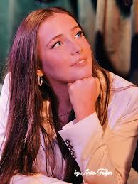 Aging ravers share their passion for music and partying